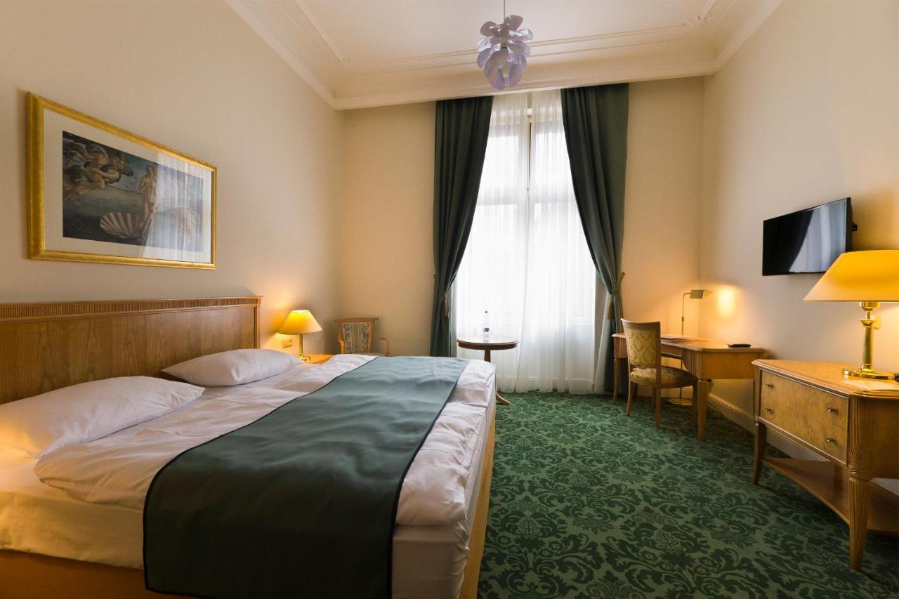 Grandhotel Ambassador Národní Dům Karlovy Vary Exterior foto