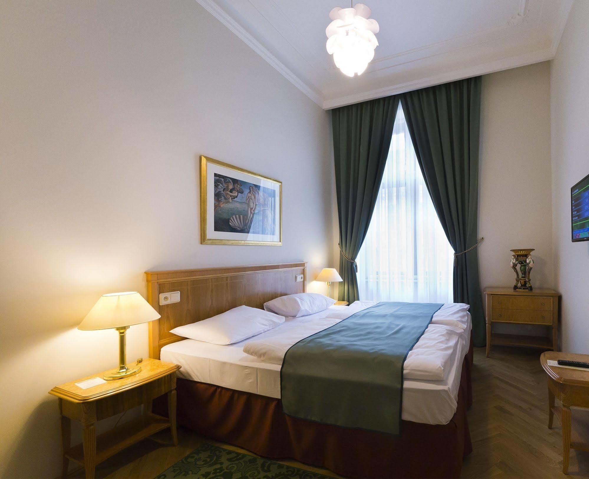 Grandhotel Ambassador Národní Dům Karlovy Vary Exterior foto