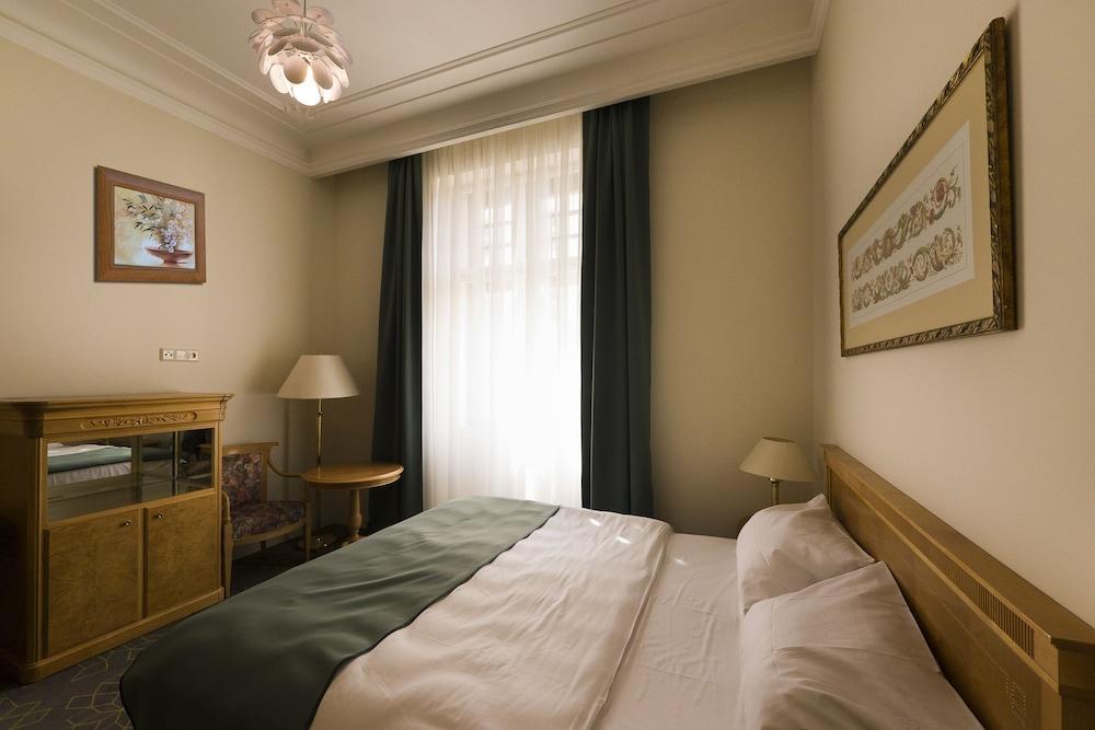 Grandhotel Ambassador Národní Dům Karlovy Vary Exterior foto